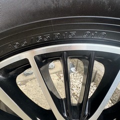 バリ溝 2024年製 195/65R15 スタッドレスタイヤ ホイール 4本SETプリウス ノア VOXY ステップワゴン アイシス セレナ シビック等
の画像