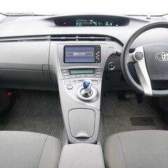 コスパ最強！走行距離少なめ！ハイブリッド車の大定番！の画像