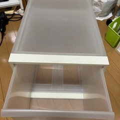 衣装ケースの画像