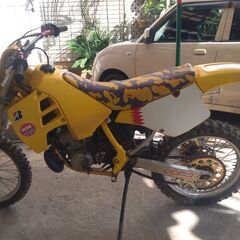 スズキ バイク RM250 モトクロサーの画像