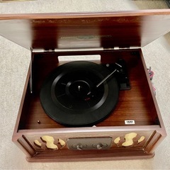 【取引相手決定済】大量のレコードとレコードプレーヤーの画像
