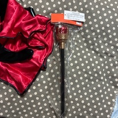 ハロウィン仮装小悪魔マントとステッキ　キッズの画像