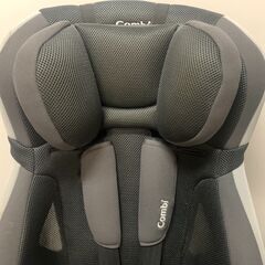 J7Y2321 Combi コンビ チャイルドシート 3点式 シートベルト専用 1～4才ごろ 体重9～18kg 17702 ジョイトリップ 車の画像