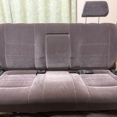 100系ハイエース　サードシートの画像