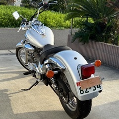 イントルーダーLC250 SUZUKIの画像