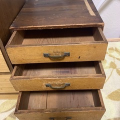 昭和　古い小物の引き出しの画像