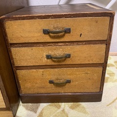 昭和　古い小物の引き出しの画像