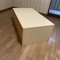 衣装ケース（スチール）の画像