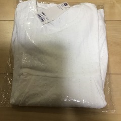 GU 半袖140センチ　女の子の画像