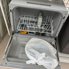 リユースのサカイ栃木店★ジモティ割あり★ Panasonic 食洗機 NP-TCR4  22年製 動作確認／クリーニング済み TC10889の画像