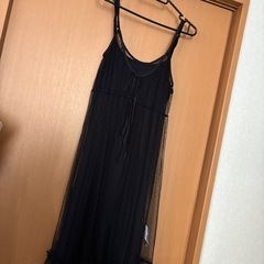 ワンピースとTシャツまとめ売りの画像