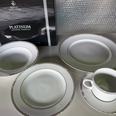 【お引取限定】ROYAL DOULTON 食器 5ピースSET ✖️2箱 未使用の画像