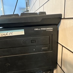 DELL PRECISION  T1700 パソコンの画像