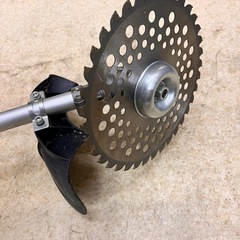 【 ジャンク 】 ヤマゼン 山善 充電式 草刈機 LBC-230T 農作業 【11094735】の画像