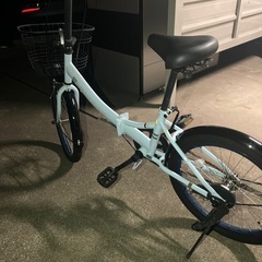折りたたみ自転車の画像