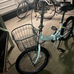 折りたたみ自転車の画像