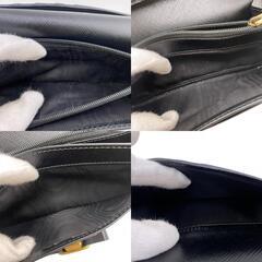 サルヴァトーレフェラガモ Salvatore Ferragamo 二つ折り財布 ヴァラリボン フラップ ブラックの画像