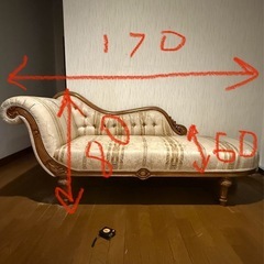 アンティークソファの画像