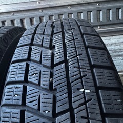 バリ山　YOKOHAMA ヨコハマ　IG60 175/65R15 スタッドレス　タイヤ　2021年製　15インチの画像