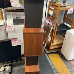 【中古】¥2,500 4段タナ　飾り棚　おしゃれオシャレ【II209】の画像