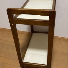 【無料】木製2段ワゴン　キャスター付きの画像