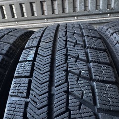 バリ山　BRIDGESTONE VRX 155/65R14 スタッドレス　タイヤ　2015年×2   2020年×2 14い14インチの画像