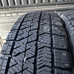 バリ山　BRIDGESTONE ブリヂストン　ブリジストン　VRX2 155/65R14 スタッドレス　タイヤ 2017年製　14インチの画像