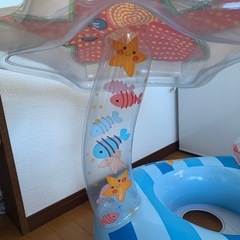 ベビーキッズ日よけ付き浮き輪の画像
