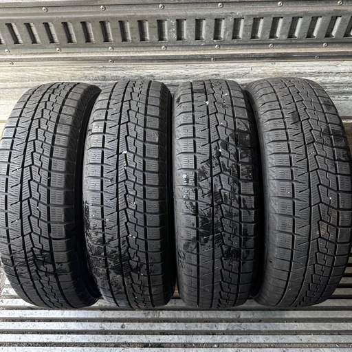 バリ山　YOKOHAMA ヨコハマ　IG70 175/65R15 スタッドレス　タイヤ　2022年製　15インチ