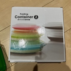 取引中　タッパー13個　計量カップ全部の画像