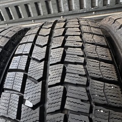 バリ山　DUNLOP ダンロップ　WM02 185/65R15 スタッドレス　タイヤ　2017年製　15インチの画像