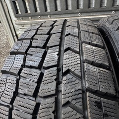 バリ山　DUNLOP ダンロップ　WM02 185/65R15 スタッドレス　タイヤ　2017年製　15インチの画像