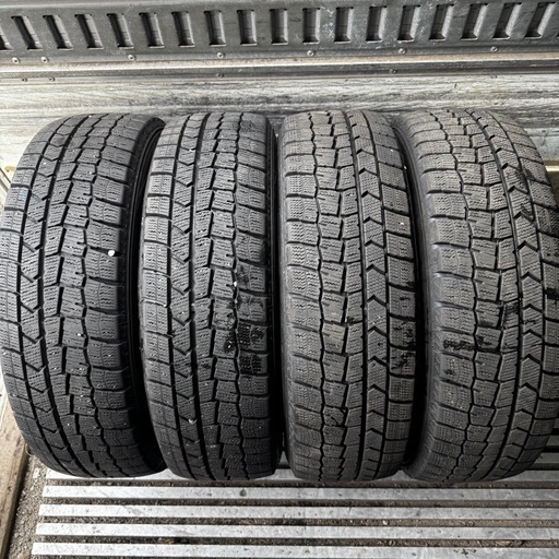 バリ山　DUNLOP ダンロップ　WM02 175/60R16 スタッドレス　タイヤ　2021年製　16インチ