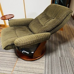 リクライニング チェア  オットマン付きの画像
