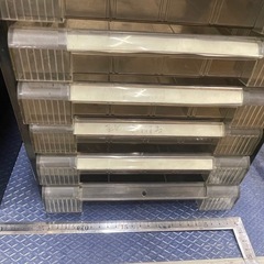 スチール製7段キャビネット、2つ合わせての出品ですの画像