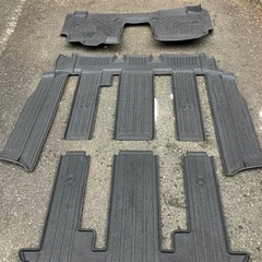 ステップワゴン　RP8 フロアマットの画像