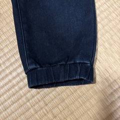 【10月3日まで】GU厚手パンツの画像