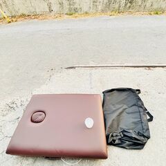 【❗️✨即役立つ✨❗️】✨簡易清掃・現状品❗️折りたたみエステベッド（BEAUTY GARAGE製）カバー付き✨の画像