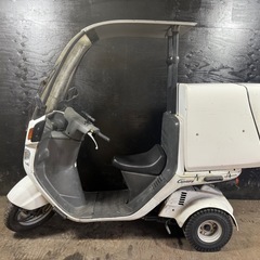 ★支払総額4.8万円★定休日なし！いつでも現車確認可能です！ ホンダ ジャイロ2 白 TA02 リアボックス付き！ ワイパー、ウォッシャーOK！ 2ストのためオイル注ぎ足すだけ！　の画像