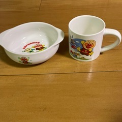 子供用の食器
の画像