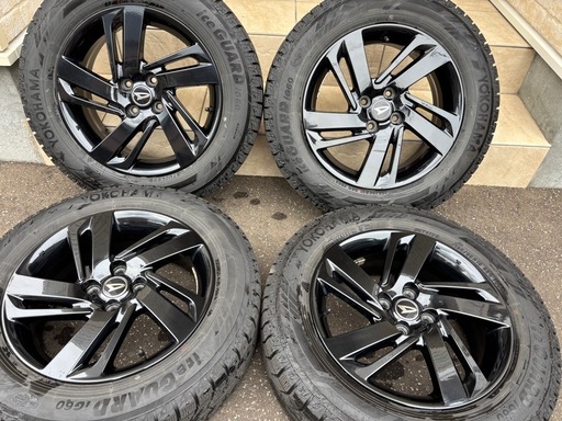 値下げしました。スタッドレスセット ダイハツロッキー純正 YOKOHAMA ice GUARD iG60 195/65R16
