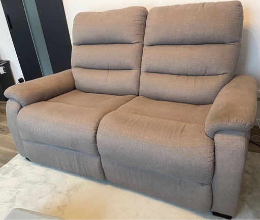 値下げしました！！ニトリ　電動リクライニングソファ　2人用　モカ　USBポート付き