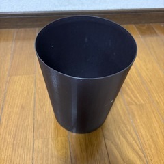 ゴミ箱の画像