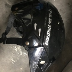 ヤールーヘルメットの画像
