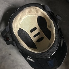 ヤールーヘルメットの画像