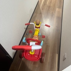 アンパンマン手押し三輪車の画像