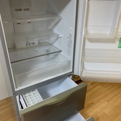 　SANYO ノンフロン冷凍冷蔵庫　SR-261T(S) 、です！の画像