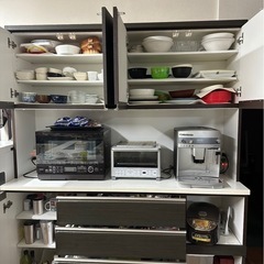 食器棚の画像