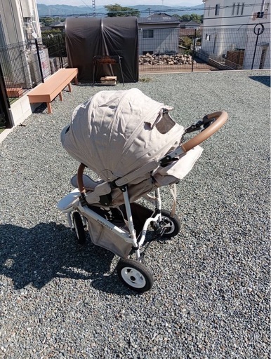 エアバキー　　ベビーカー、
チャイルドシート、バウンサー