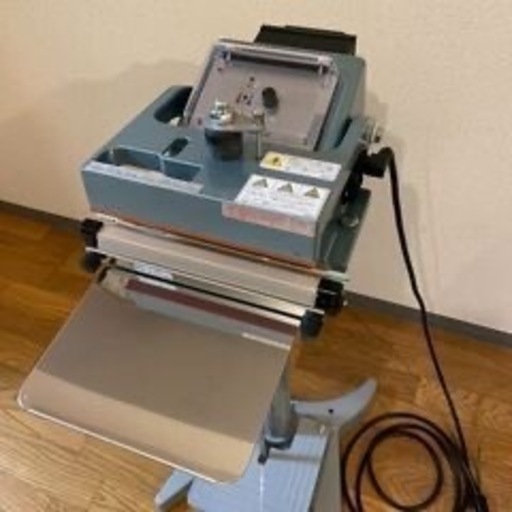 足踏み式 シーラー プロ使用 簡単・力いらずの店舗・業務用 ／数回使用の美品